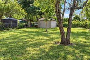 2250 Mail Ave, Dallas, TX 75235 - Photo 8
