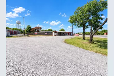 509 N Pecan St, Bells, TX 75414 - Photo 2