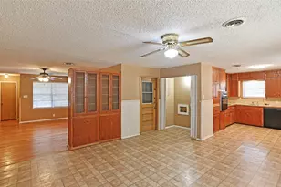 3208 Avon Dr, Denton, TX 76209 - Photo 8