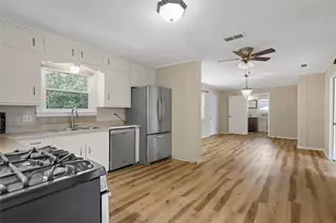 240 S Avenue A, Crawford, TX 76638 - Photo 10
