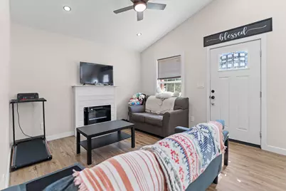 5811 Lake Granbury Trail, Granbury, TX 76048 - Photo 4