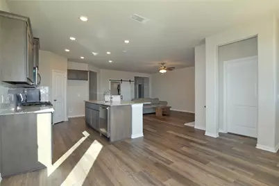 616 Juneau Street, Gainesville, TX 76240 - Photo 12
