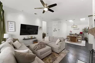 8609 Old Oak Dr, Irving, TX 75063 - Photo 2