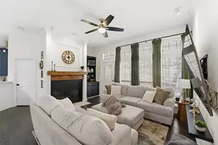 8609 Old Oak Dr, Irving, TX 75063 - Photo 4