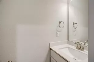 802 Homeplace Cir, Mansfield, TX 76063 - Photo 6