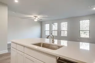 802 Homeplace Cir, Mansfield, TX 76063 - Photo 16