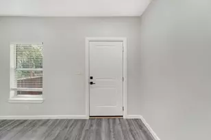[Address not provided], Dallas, TX 75215 - Photo 8