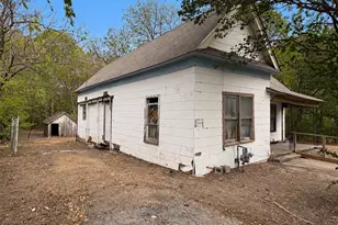808 W 11th Ave, Corsicana, TX 75110 - Photo 2