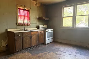 808 W 11th Ave, Corsicana, TX 75110 - Photo 26