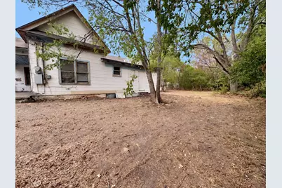 808 W 11th Avenue, Corsicana, TX 75110 - Photo 4