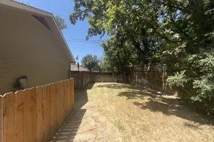 1820 Maplewood Ave, Corsicana, TX 75110 - Photo 8