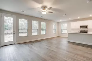 800 Homeplace Cir, Mansfield, TX 76063 - Photo 20