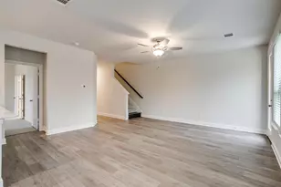 800 Homeplace Cir, Mansfield, TX 76063 - Photo 8