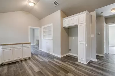 2620 Wilkinson Avenue, Fort Worth, TX 76103 - Photo 10