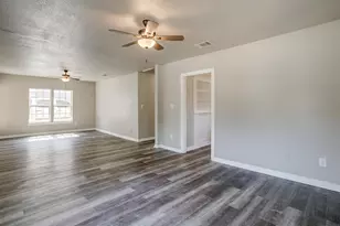 2620 Wilkinson Ave, Fort Worth, TX 76103 - Photo 8