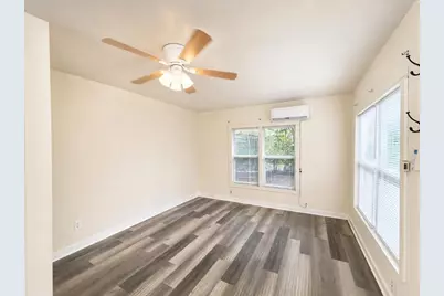 933 Gillham Road #B, Fort Worth, TX 76114 - Photo 4