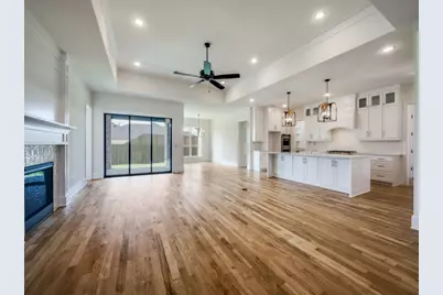 301 Fairmount, Denton, TX 76210 - Photo 6
