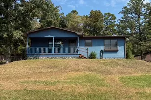 298 Desoto St, Jefferson, TX 75657 - Photo 1