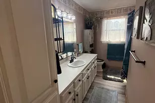 298 Desoto St, Jefferson, TX 75657 - Photo 12