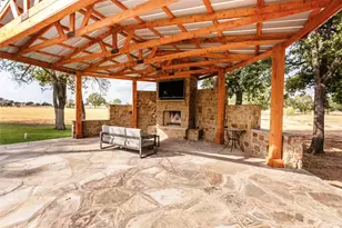 423 Brazos St, Bowie, TX 76230 - Photo 20