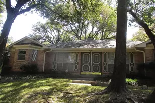 4704 Valleycrest Dr, Arlington, TX 76013 - Photo 4