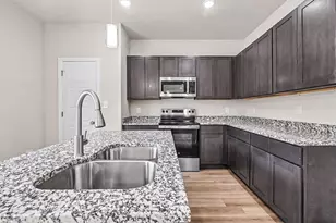 600 Paradise St, Fort Worth, TX 76111 - Photo 10