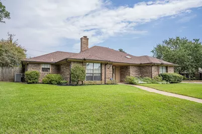328 Hollie Circle, Sulphur Springs, TX 75482 - Photo 1