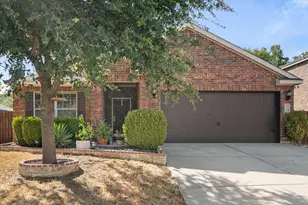 1008 Primrose Dr, Sanger, TX 76266 - Photo 2