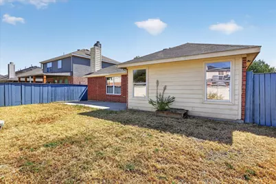3041 Meadowbrook Drive, Grand Prairie, TX 75052 - Photo 30