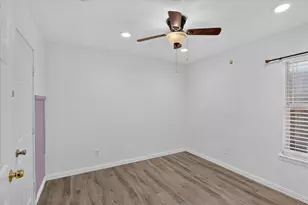 3041 Meadowbrook Dr, Grand Prairie, TX 75052 - Photo 24