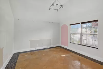 3041 Meadowbrook Drive, Grand Prairie, TX 75052 - Photo 4