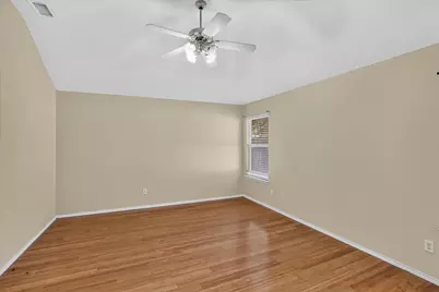 3041 Meadowbrook Drive, Grand Prairie, TX 75052 - Photo 14