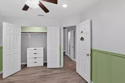 3041 Meadowbrook Drive, Grand Prairie, TX 75052 - Photo 22