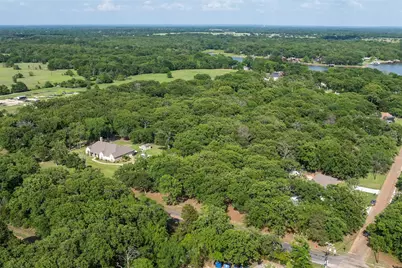 104 Lark Drive, Enchanted Oaks, TX 75156 - Photo 10
