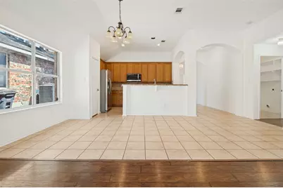 536 Cross Ridge Circle N, Fort Worth, TX 76120 - Photo 10