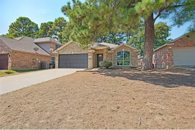 536 Cross Ridge Circle N, Fort Worth, TX 76120 - Photo 1