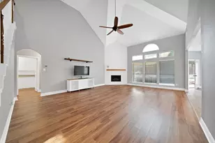 2903 Rocky Creek Dr, Mansfield, TX 76063 - Photo 10