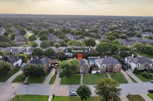 2903 Rocky Creek Dr, Mansfield, TX 76063 - Photo 2