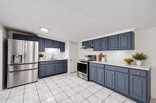 400 S 3rd St, Grandview, TX 76050 - Photo 10