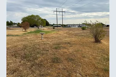 3921 Applewood Court, Alvarado, TX 76009 - Photo 2