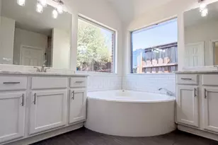 2184 Stuttgart Dr, Frisco, TX 75033 - Photo 10