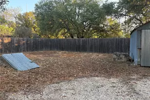 407 Paluxy St, Glen Rose, TX 76043 - Photo 6
