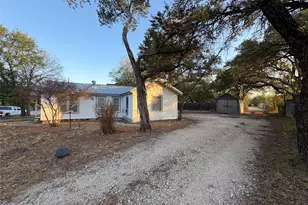 407 Paluxy St, Glen Rose, TX 76043 - Photo 4