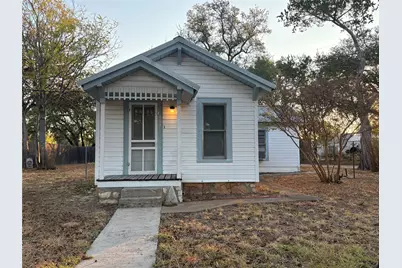 407 Paluxy Street, Glen Rose, TX 76043 - Photo 2
