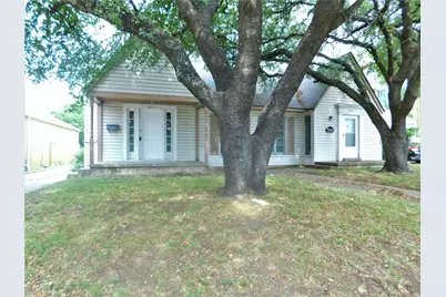 1609 N Locust Street, Denton, TX 76201 - Photo 2