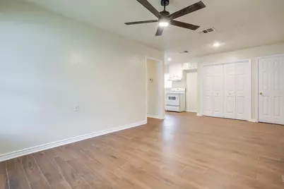 3537 Half Moon Drive, Fort Worth, TX 76111 - Photo 6