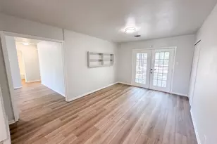 1229 King Dr, Bedford, TX 76022 - Photo 8