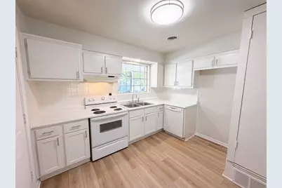 1229 King Drive, Bedford, TX 76022 - Photo 2