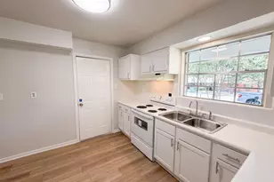 1229 King Dr, Bedford, TX 76022 - Photo 12