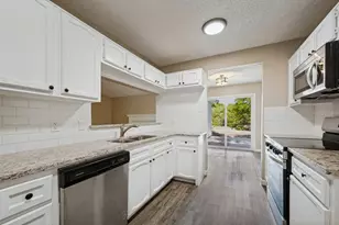 1509 Caplin Dr, Arlington, TX 76018 - Photo 6